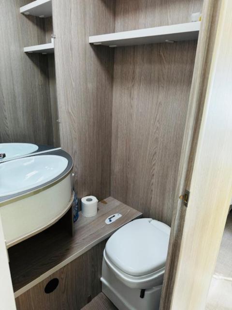 Reisemobil Zentrum 베를린 외부 사진